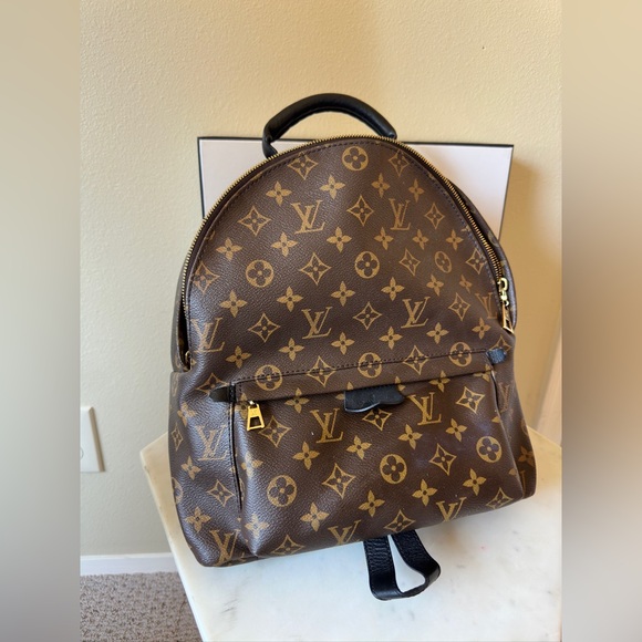 Louis Vuitton Backpack Used Like New MM - Picture 3 of 6